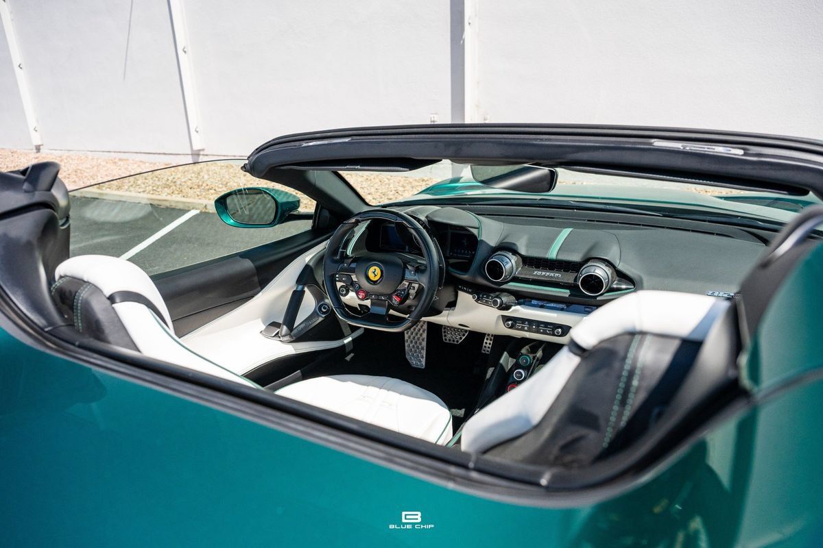 Used 2022 Ferrari 812 GTS RWD image 34
