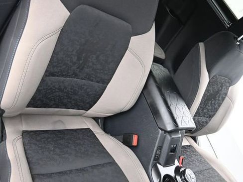 Used 2023 Ford Bronco Wildtrak AWD/4WD image 19
