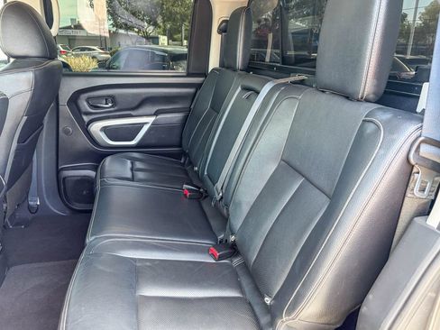 Used 2019 Nissan Titan PRO-4X w/ Pro-4x Convenience Package AWD/4WD image 44