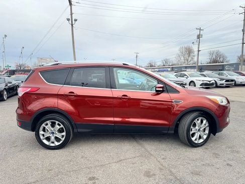 Used 2014 Ford Escape Titanium image 2
