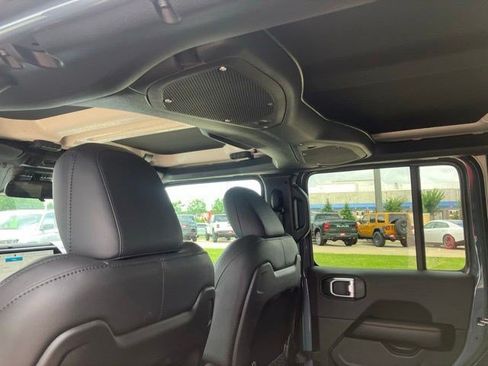 New 2026 Jeep Wrangler Unlimited Rubicon AWD/4WD image 26
