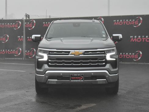 Used 2025 Chevrolet Silverado 1500 LTZ w/ Technology Package image 2