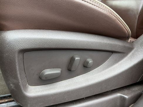 Used 2016 Chevrolet Silverado 2500 High Country image 24