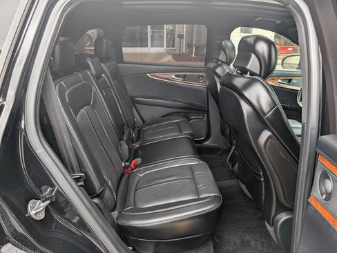 Used 2016 Lincoln MKX Reserve w/ Technology Package image 23