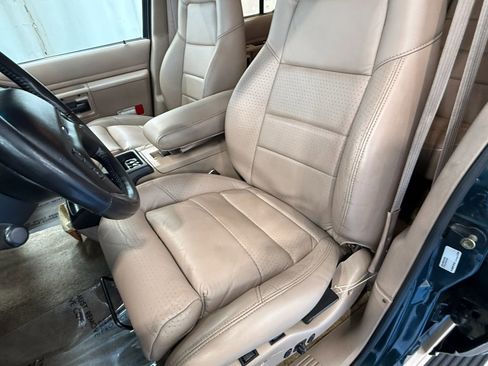 Used 1994 Ford Explorer 4WD 4-Door image 34