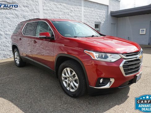 Used 2019 Chevrolet Traverse LT AWD/4WD image 1