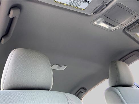 Used 2016 Toyota Camry LE FWD image 14