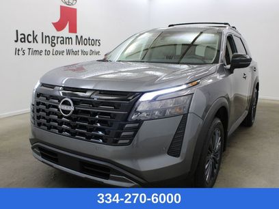 New 2026 Nissan Pathfinder SL