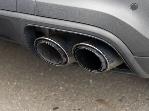 Certified 2024 Porsche Cayenne Coupe AWD/4WD image 23