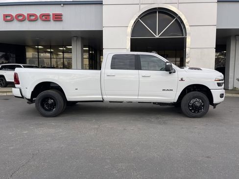 New 2026 RAM 3500 Laramie w/ Night Edition AWD/4WD image 9