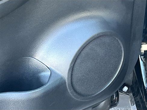 Used 2022 Nissan Rogue Sport SL image 19