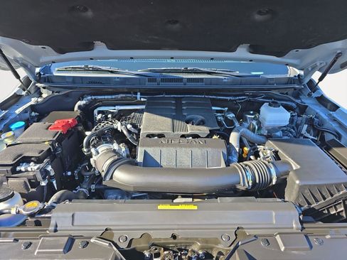 Used 2025 Nissan Frontier PRO-4X w/ Pro Premium Package image 25