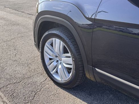 Used 2018 Volkswagen Atlas SEL Premium image 9