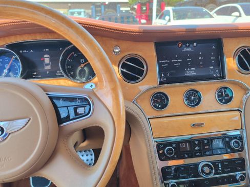 Used 2017 Bentley Mulsanne RWD image 8
