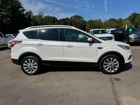Used 2017 Ford Escape Titanium AWD/4WD image 6