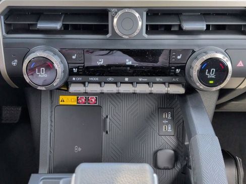 New 2026 Toyota Tacoma Limited AWD/4WD image 21