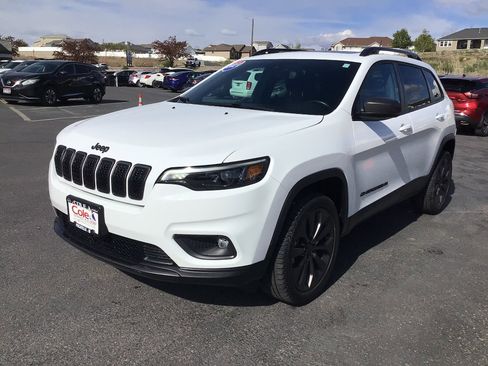 Used 2021 Jeep Cherokee Latitude Lux 80th Anniv w/ Quick Order Package 26U 80TH AWD/4WD image 2