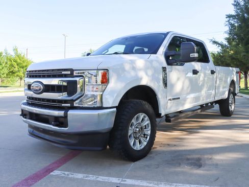 Used 2020 Ford F250 XLT image 3