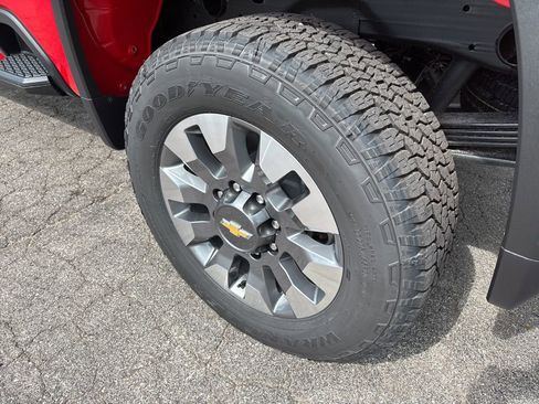 New 2025 Chevrolet Silverado 2500 Custom w/ Custom Value Package image 8