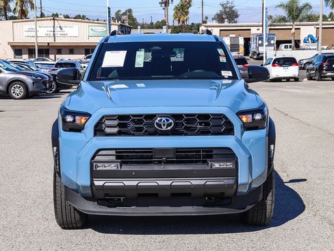 Certified 2025 Toyota 4Runner TRD Off-Road image 2