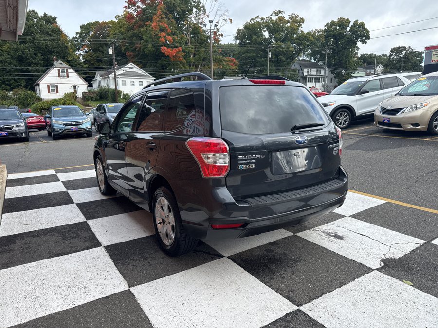 Used 2015 Subaru Forester 2.5i Premium w/ All-Weather Package AWD/4WD image 4