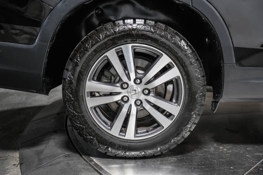 Used 2017 Honda Pilot EX-L image 6