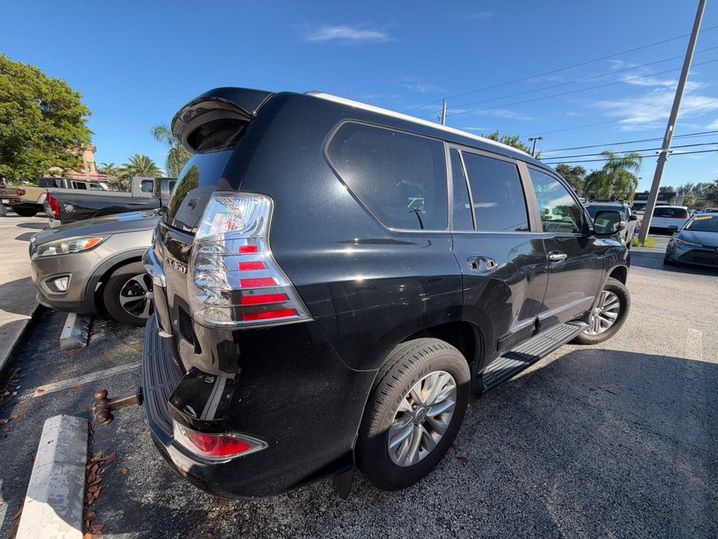 Used 2018 Lexus GX 460 Premium w/ Premium Package AWD/4WD image 32