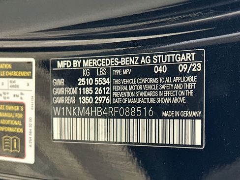 Used 2024 Mercedes-Benz GLC 300 4MATIC image 12