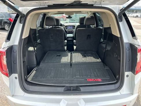 Used 2021 GMC Acadia Denali w/ Denali Ultimate Package AWD/4WD image 24
