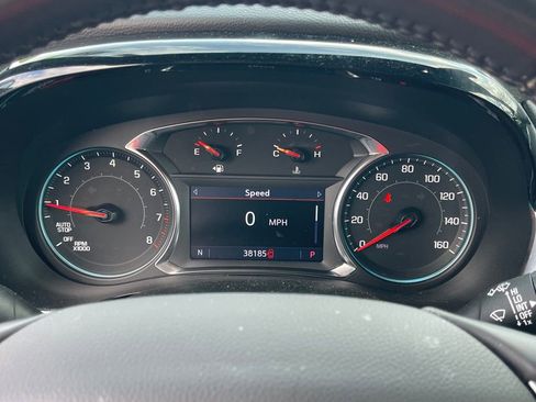 Used 2022 Chevrolet Traverse LT w/ Midnight/Sport Edition image 27