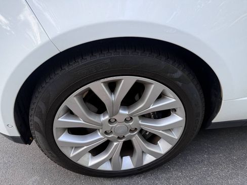 Used 2018 Land Rover Range Rover HSE AWD/4WD image 38