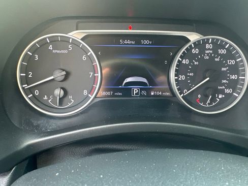 Used 2024 Nissan Sentra SV FWD image 21