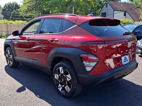 Used 2024 Hyundai Kona SEL AWD/4WD image 4