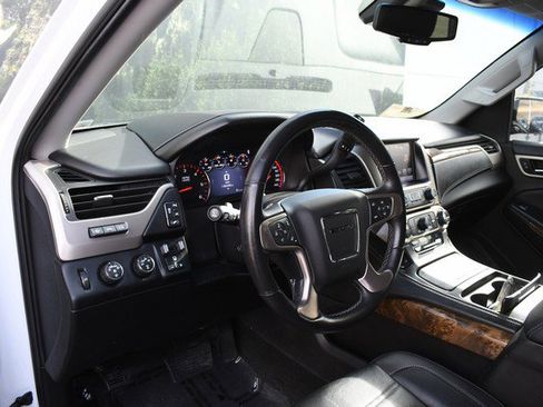 Used 2016 GMC Yukon Denali w/ Open Road Package image 14