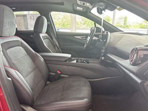 Certified 2025 Chevrolet Blazer EV RS image 21