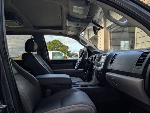 Used 2015 Toyota Sequoia SR5 image 23