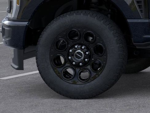 New 2026 Ford F250 Lariat w/ Black Appearance Package image 19