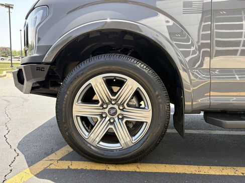Used 2020 Ford F150 XLT w/ Equipment Group 302A Luxury AWD/4WD image 26