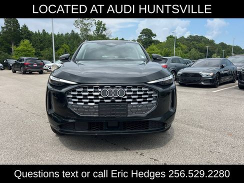 Used 2025 Audi Q5 Premium Plus w/ Premium Plus AWD/4WD image 2