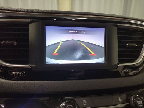 Used 2023 Chrysler Voyager LX FWD image 20