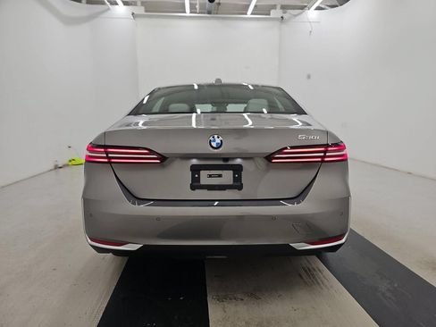 Used 2026 BMW 530i RWD image 5