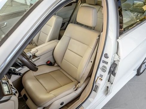 Used 2016 Mercedes-Benz E 350 Sedan w/ Premium Package image 41