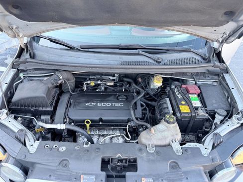 Used 2014 Chevrolet Sonic LT image 25