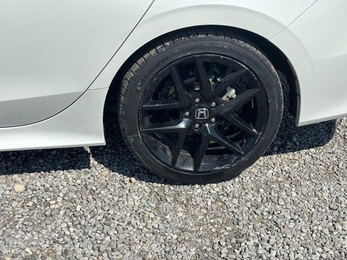 Used 2023 Honda Civic Sport image 12