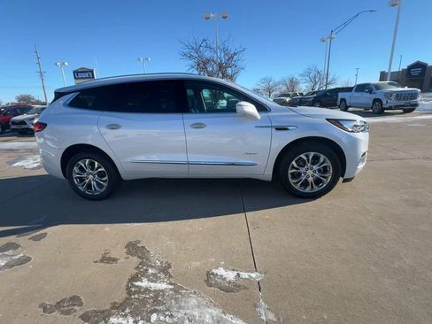 Used 2020 Buick Enclave Avenir w/ Avenir Technology Package image 9