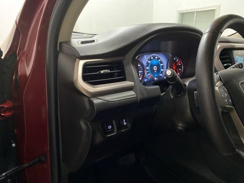 Used 2017 GMC Acadia Denali w/ Technology Package image 15