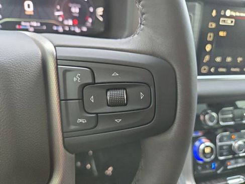Used 2024 GMC Yukon Denali w/ Advanced Technology Package AWD/4WD image 22