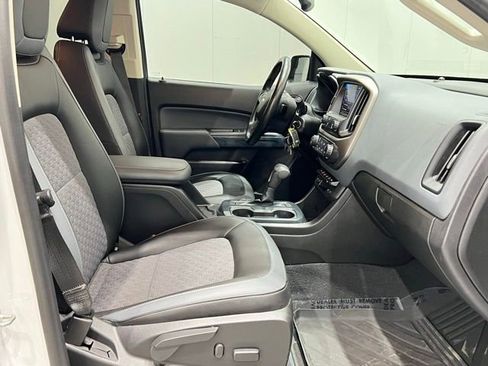 Used 2019 Chevrolet Colorado Z71 RWD image 16