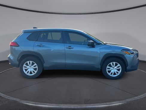 Used 2024 Toyota Corolla Cross L FWD image 9