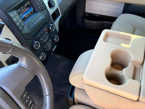 Used 2013 Ford F150 XLT w/ Luxury Equipment Group image 16